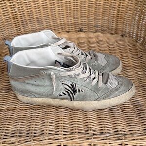 Golden Goose Low-Top Suede Sneakers in Light Gray with Zebra Accent 39